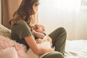 Scopri di più sull'articolo Allattamento al seno prolungato e rischio di carie