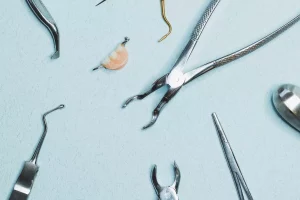 Scopri di più sull'articolo La chirurgia nello studio dentistico